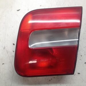 1998-2000 VOLVO S70 RIGHT TAIL LIGHT LID MOUNTED KR8854