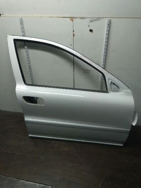 01-09 VOLVO 60 SERIES  Passenger Right Front Door Sedan AA24064