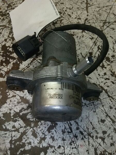 03-11 VOLVO XC90 Vacuum Pump 8 Cylinder AA 50452