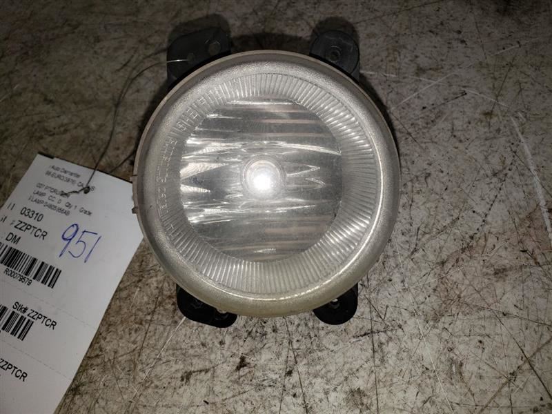 05-10 CHRYSLER 300 Corner/Park Light Fog-driving Limited Halogen 79579