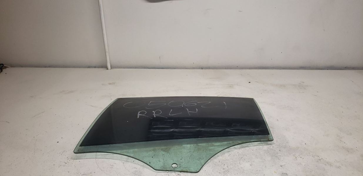 06-11 BMW 323iDriver Rear Door Glass Sedan Canada Market AA 79178