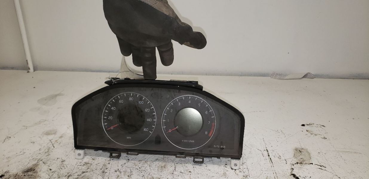 08 VOLVO 70 SERIES Speedometer Station Wgn Cluster Only MPH AA 112912