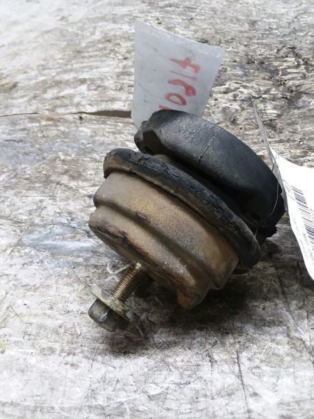 1987 Engine Mounts  PORSCHE 924  AA70318