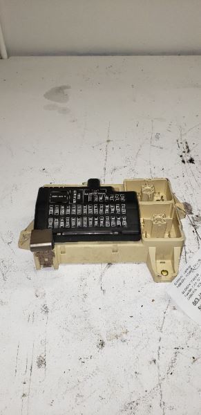 2000-2008 JAGUAR S TYPE INTERIOR CABIN FUSE BOX 1R8T-14A067-AB KR112766