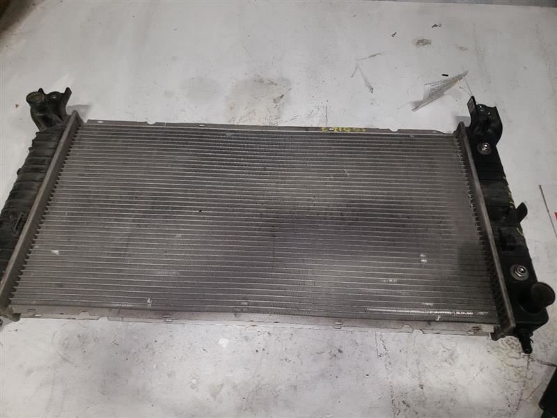 2005-2013 GMC SIERRA 4.8L A/T RADIATOR 22840117 KR123196