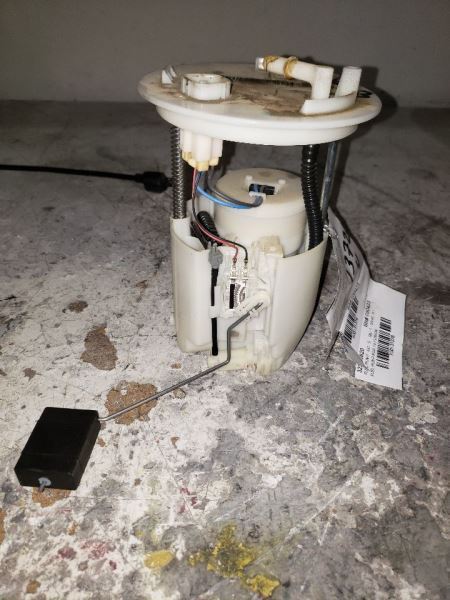 2010 FORD FUSION 2.5L FUEL PUMP ASSEMBLY 131376