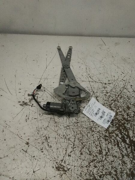 95-96 JAGUAR  XJ12 Passenger Right Rear Window Regulator AA53716