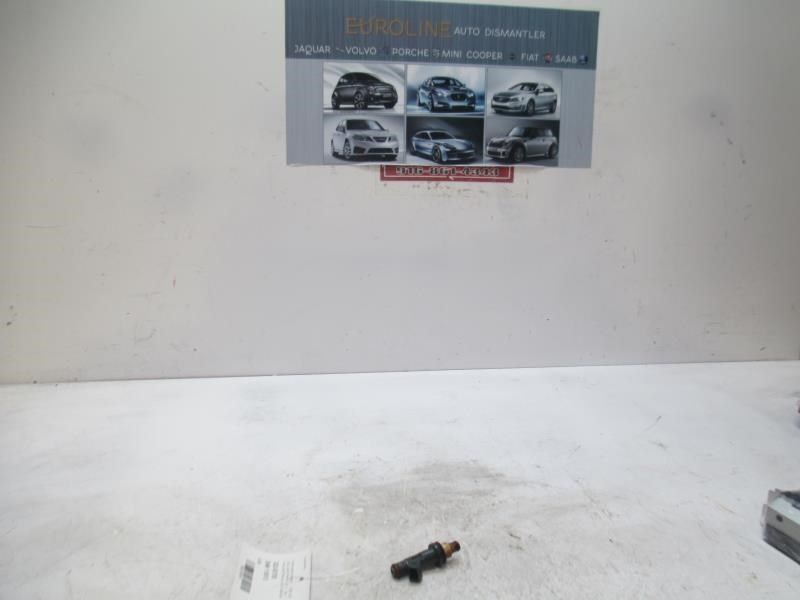 99-03 JAGUAR XJ8 Fuel Injection Parts Fuel Injector Base AA19816