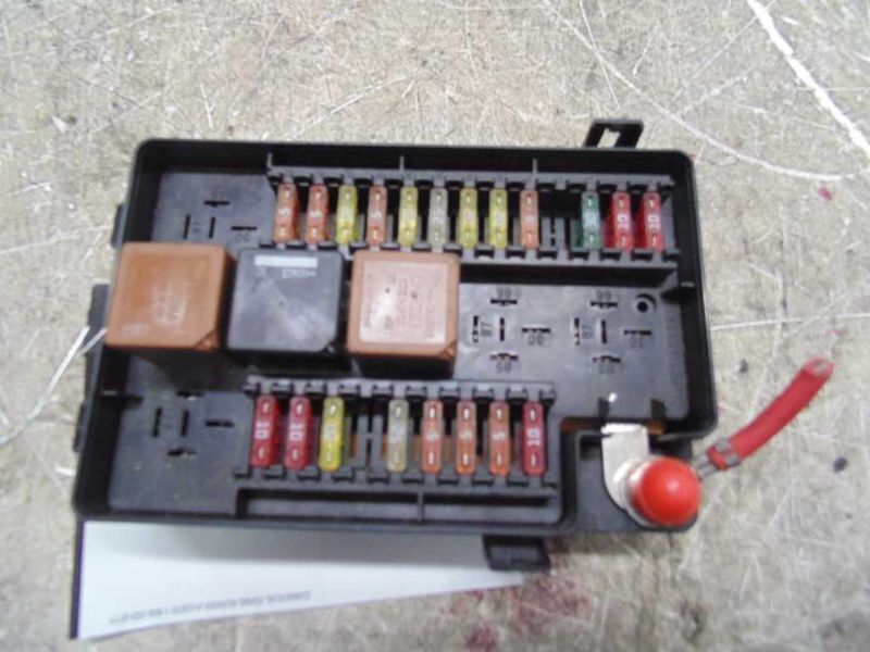 00-03JAGUAR  XJ8 Fuse Box Engine 40142