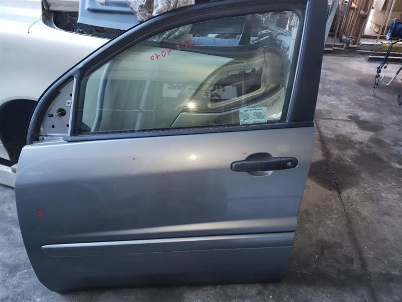 05-09 CHEVROLET TRUCK  EQUINOX Driver Left Front Door AA120427