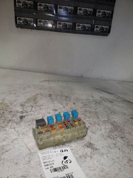 11 12 2011 2012 LEXUS IS250 CABIN ROOM FUSE BOX INSIDE FUSE BOX L126951