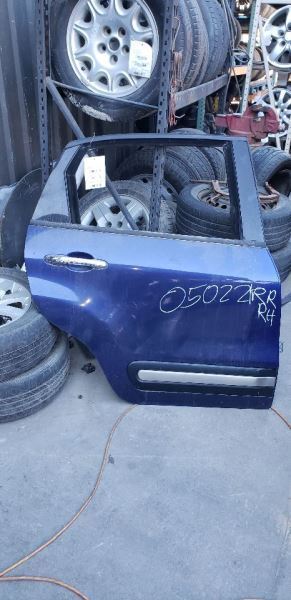 14-17 FIAT 500  Passenger Rear Side Door Electric L Model AA110341