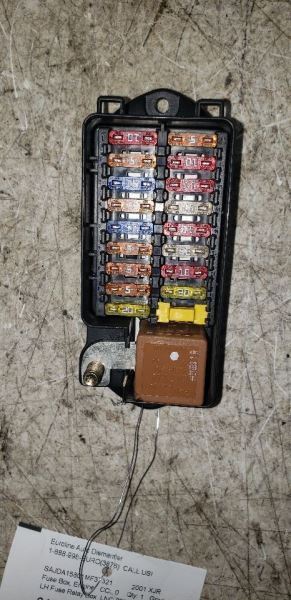 2000-2003 JAGUAR XJ8 ENGINE FUSE BOX 109347