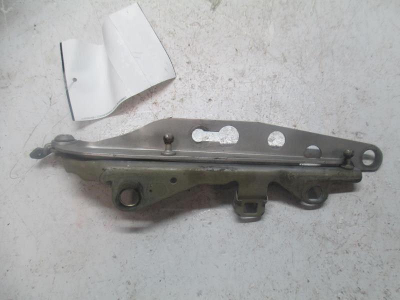 2001 Hood Hinge VOLVO S60 AA 16985