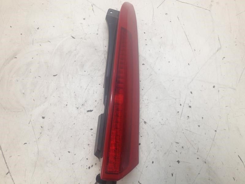 2003-2006 VOLVO XC90 RIGHT UPPER TAIL LIGHT KR1938