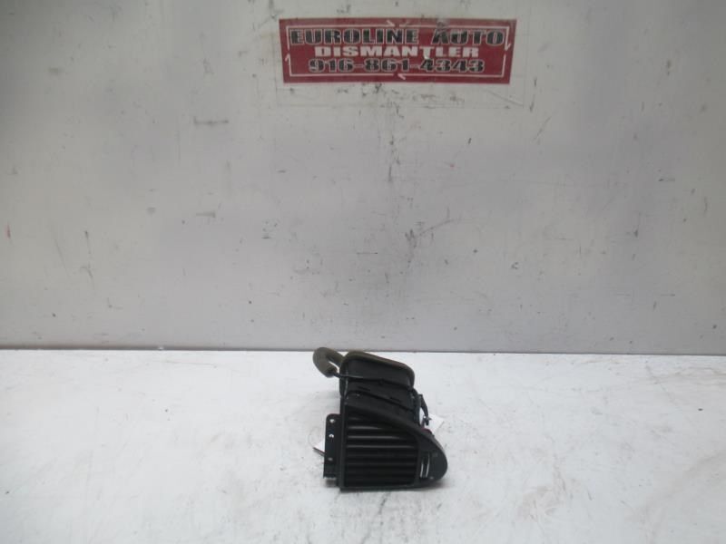 2004-2009 JAGUAR XJR/XJ8/XJ8L RH AC VENT 16473