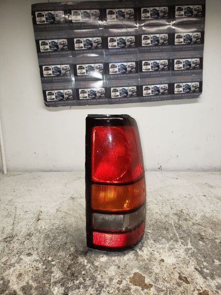 2005-2007 GMC SIERRA 1500 PICKUP PASSENGER TAIL LIGHT KR125966