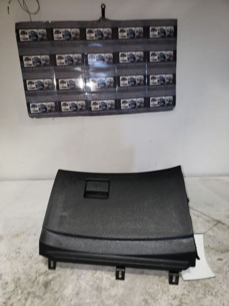 2010 INFINITI G37 GLOVE BOX BLACK KR130091