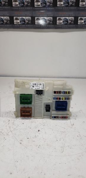 2011-2014 VOLVO S60 FUSE BOX RELAY DASH BG9T-14C256-GA KR112375