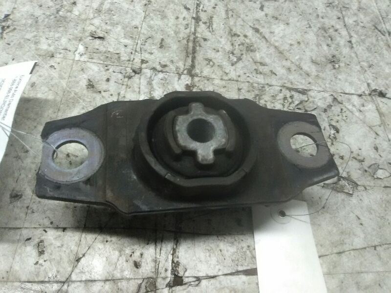 2012-2016 FIAT 500 68073485ab, LH, Crossmember Transmission 60654