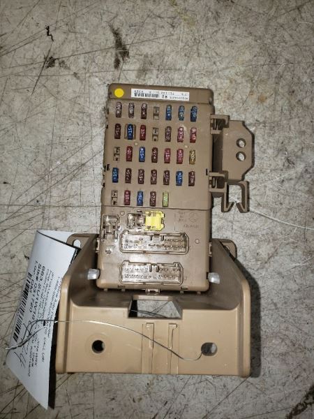 2015-2018 SUBARU IMPREZA WRX STI UNDER DASH FUSE BOX PANEL RELAY KR107611