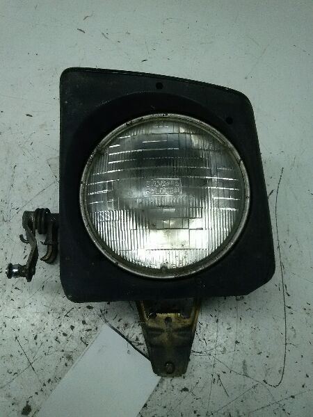 77-82 86-88 PORSCHE 924  Driver Left Headlight AA52474