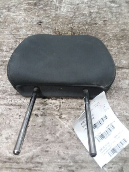 C30       2010 Headrest 68820