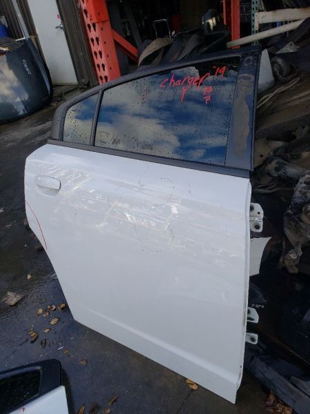 DAMAGED 2011-2020 DODGE CHARGER RIGHT REAR DOOR WHITE 127857