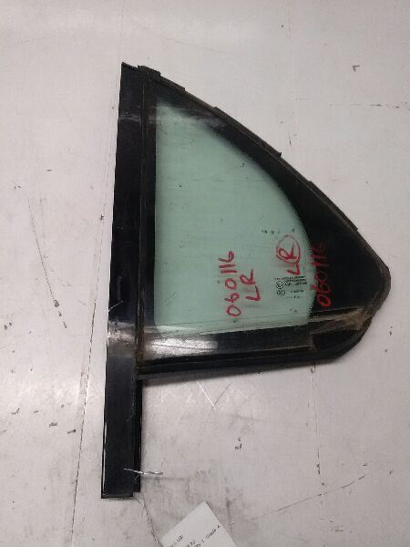 04-07 JAGUAR XJ8  Driver Left Rear Door Vent Glass AA54282