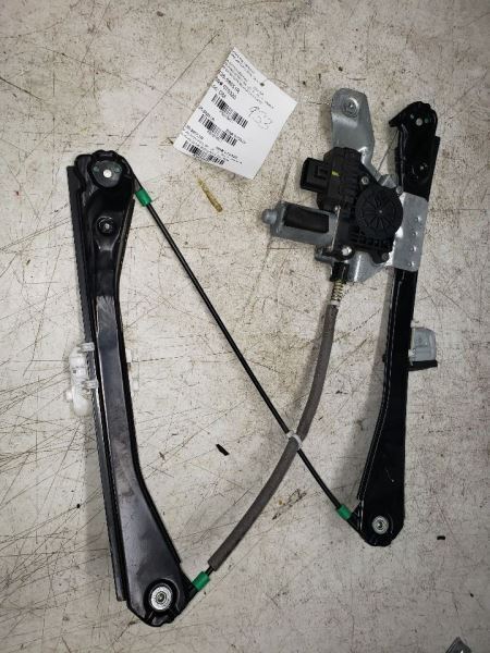 04-07 JAGUAR XJ8 Passenger Right Rear Window Regulator Base AA76821