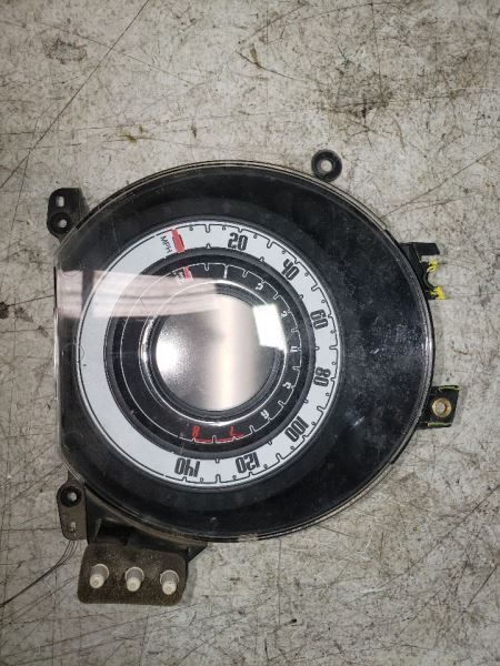 12-17 FIAT 500 Speedometer 2 Door Pop AA79910