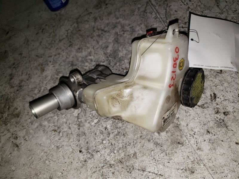 13-18 NSSAN ALTIMA Brake Master Cylinder Vehicle Dynamic Control  117556