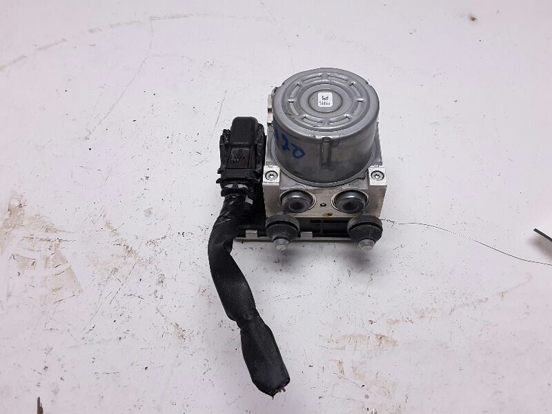 19 SUBARU  CROSSTREK Anti-Lock Brake Part With Pre-crash System  105946