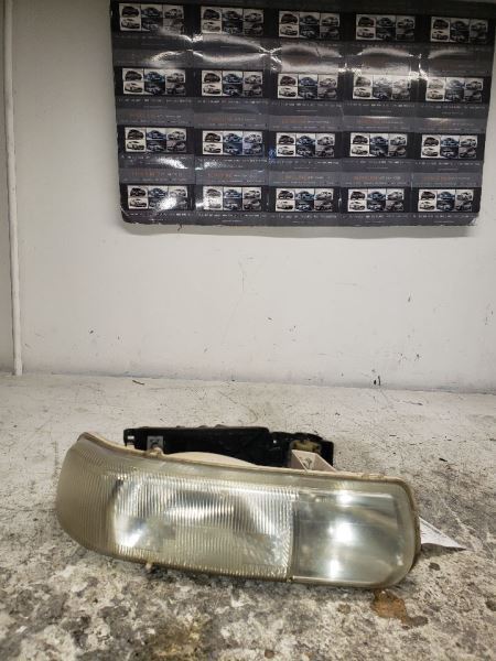 2000-2006 CHEVROLET TAHOE LEFT HEADLIGHT KR121787