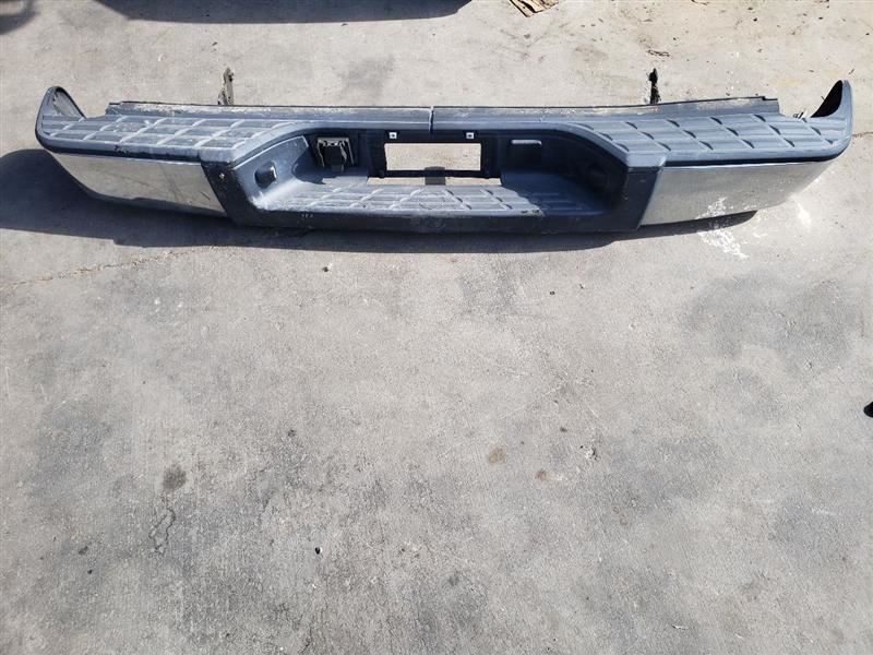 2007-2013 CHEVROLET SILVERADO 1500 PICKUP REAR BUMPER ASSEMBLY CHROME 129725