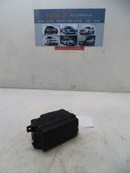 2008-2009 MINI CLUBMAN ENGINE FUSE BOX 3449504 KR28340