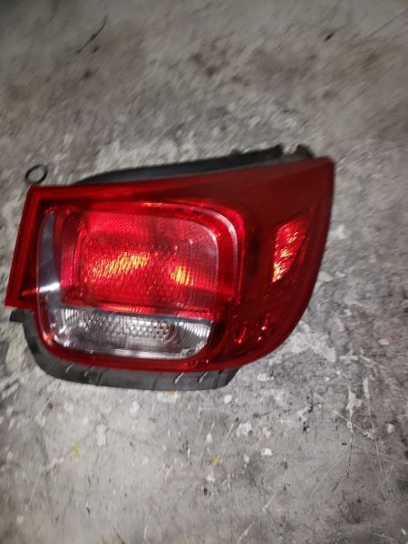 2013-2016 CHEVROLET MALIBU RIGHT TAIL LIGHT 127209