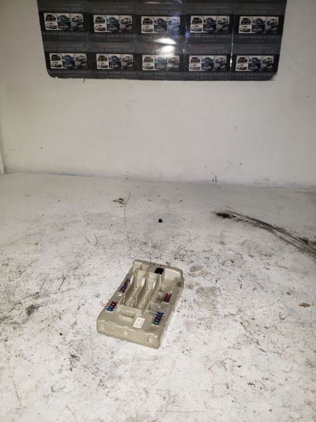 2014-2018 INFINITI Q70 FUSE BOX 284B71MF0A KR122411