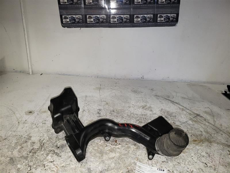 2016-2019 TOYOTA PRIUS AIR CLEANER PIPE 1775137110A1 KR130235