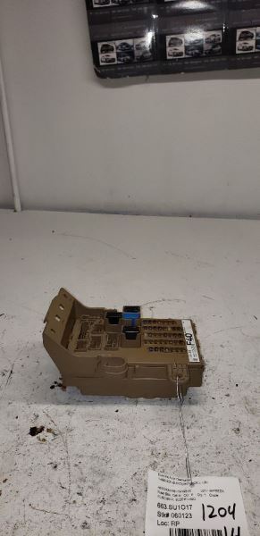 2017-2018 SUBARU IMPREZA  FUSE-BOX 82201FL40D KR119736