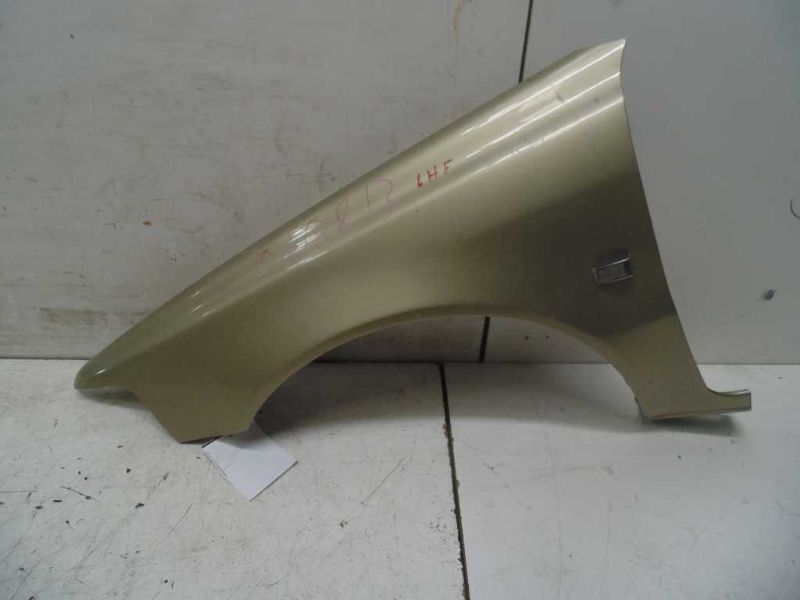 Driver Fender 4 Cylinder VIN Vs Fits 01-04 VOLVO 40 SERIES 34782