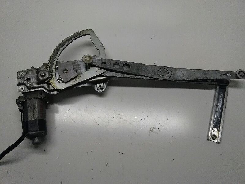 Passenger Right Front Window Regulator Fits 93-94 XJ12 51286