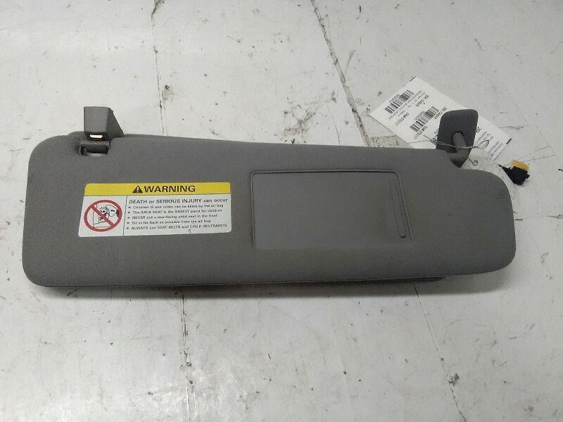 03-05 PORSCHE CAYENNE Passenger Sun Visor Illuminated US Market AA55079