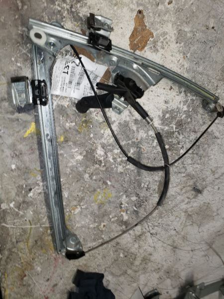 07-14 GMC SIERRA 2500 PICKUP Passenger Front Window Regulator 121285