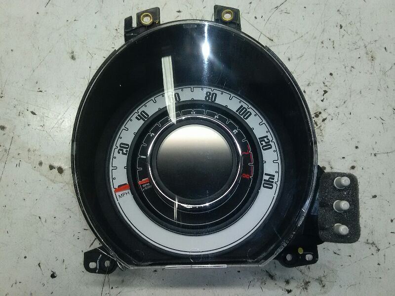 12-17 FIAT 500 Speedometer 2 Door Lounge AA51486