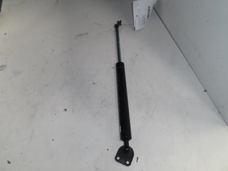 2001 MITSUBISHI MONTERO SPORT LIFTGATE STRUT OEM MR526933 KR13216