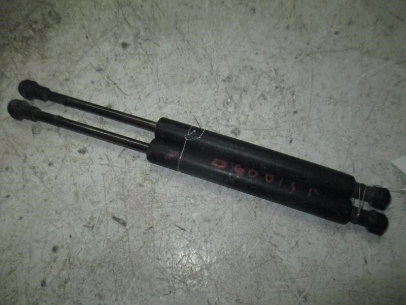 2001 VOLVO S40 TRUNK STRUT PAIR SET 30852059 KR13750