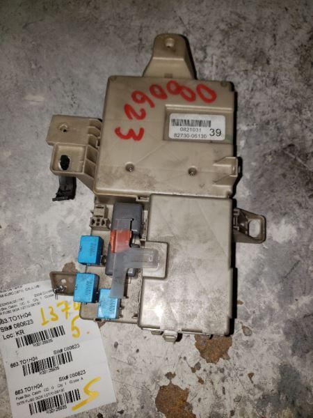 2002 – 2004 Toyota Camry Interior Cabin Fuse Relay Box L125935