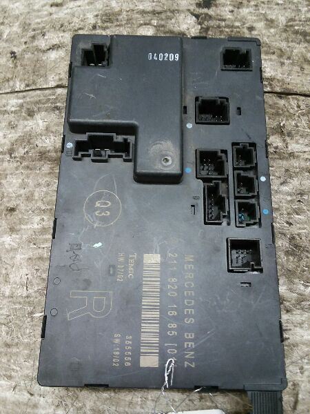 2003-2006  MERCEDES E-CLASS DOOR MODULE FRONT RIGHT 2118201685 KR69195