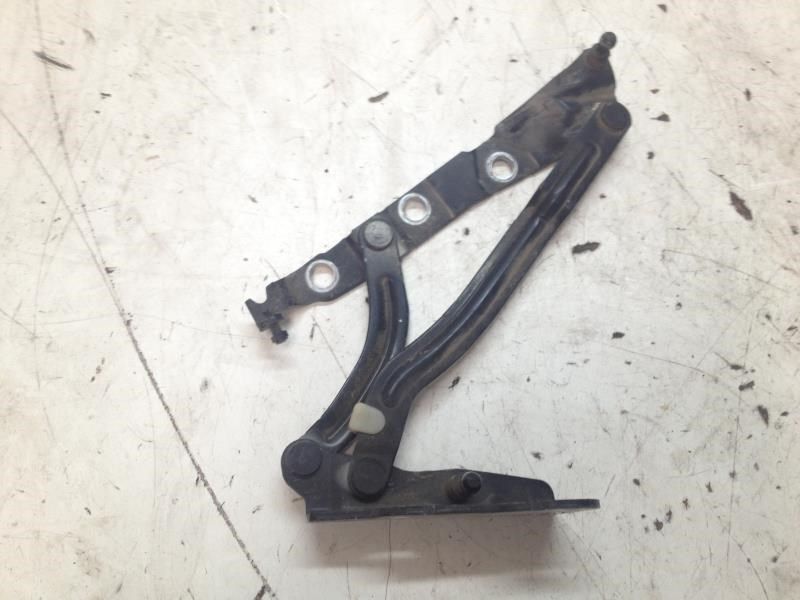 2004 Hood Hinge VOLVO S40  AA9776